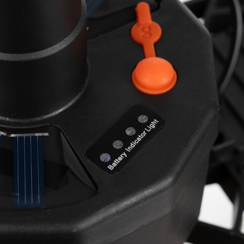 Solarna lampa sa kukicom za vješanje